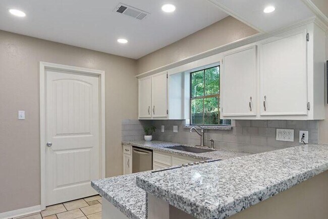 Foto del edificio - 24914 Baywick Dr