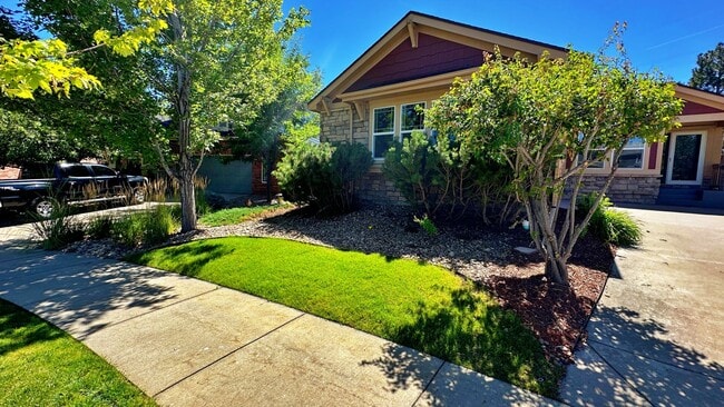 Building Photo - Fantastic 3 Bd 3 Bth + Office in Cherry Cr...