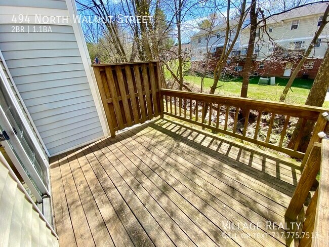 Building Photo - Spacious 2-BR Townhome in Dallastown Schoo...