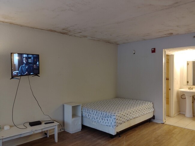 Building Photo - 2506 S Ocean Blvd