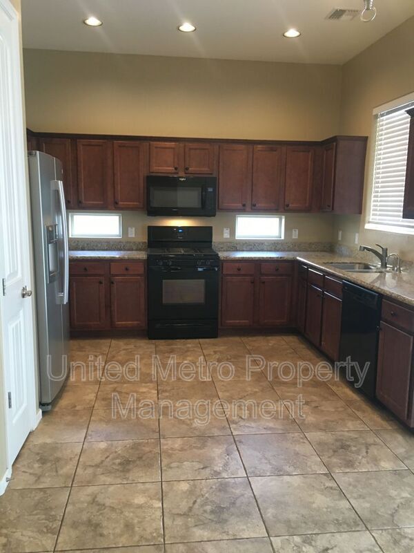 Foto del edificio - 6065 Haskins Ct
