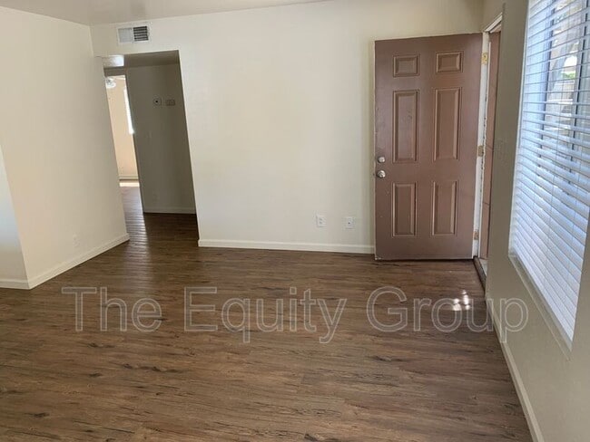 Foto del edificio - 3912 W Meadow Ave