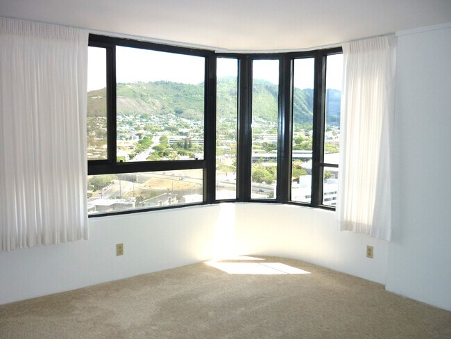 Foto del edificio - 2724 Kahoaloha Ln