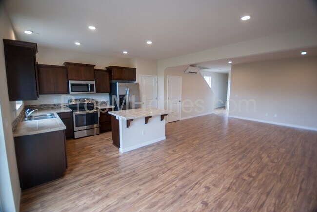 Foto del edificio - Happy Valley Home in Rock Creek Meadows!