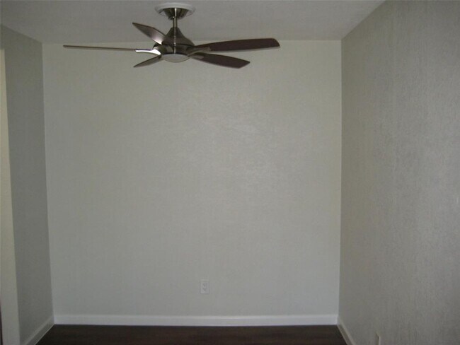 Foto del edificio - 4525 Gilbert Ave