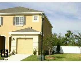Building Photo - 20460 Needletree Dr