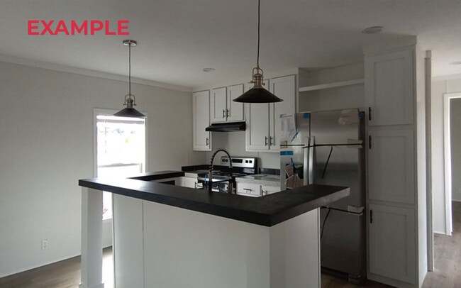 Foto del edificio - 16800 Jessica Rd
