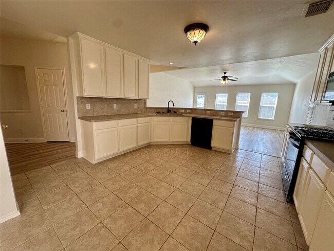 Foto del edificio - 15631 Barber Grove Ln