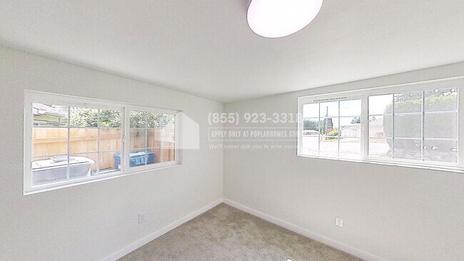 Foto del edificio - 3930 NE 6th Pl