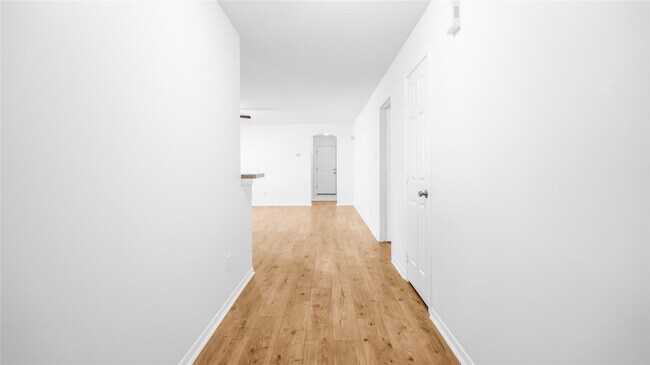 Building Photo - 407 Seabourne Meadow Dr