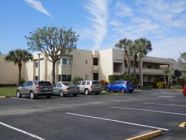 Foto del edificio - 3212 Strawflower Way