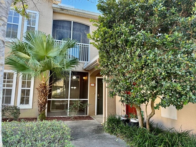 Building Photo - GROUND-LEVEL, 2-bedroom, 2-bath condo loca...