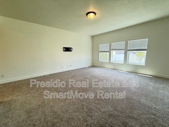 Building Photo - 7177 N Slick Rock Way