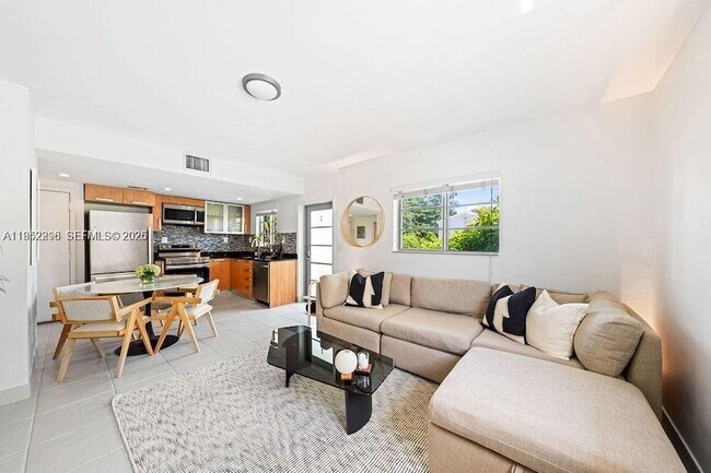 Foto del edificio - 1050 7th St