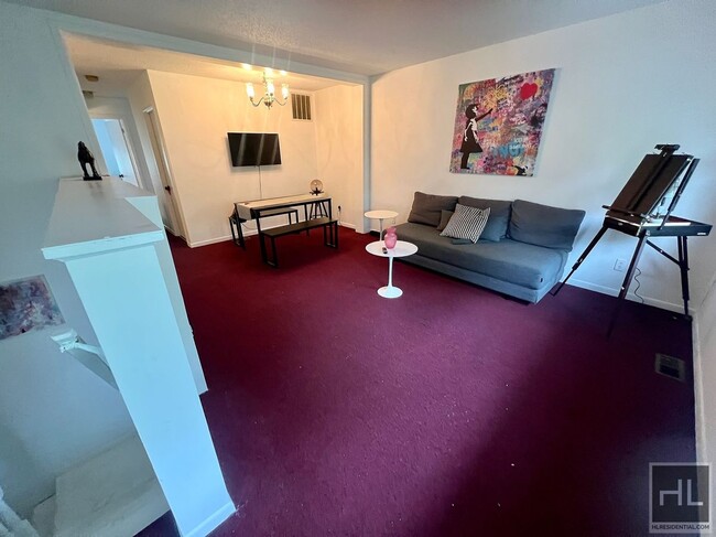 Building Photo - 2BR 1BA Bedford Stuyvesant Townhouse Apart...