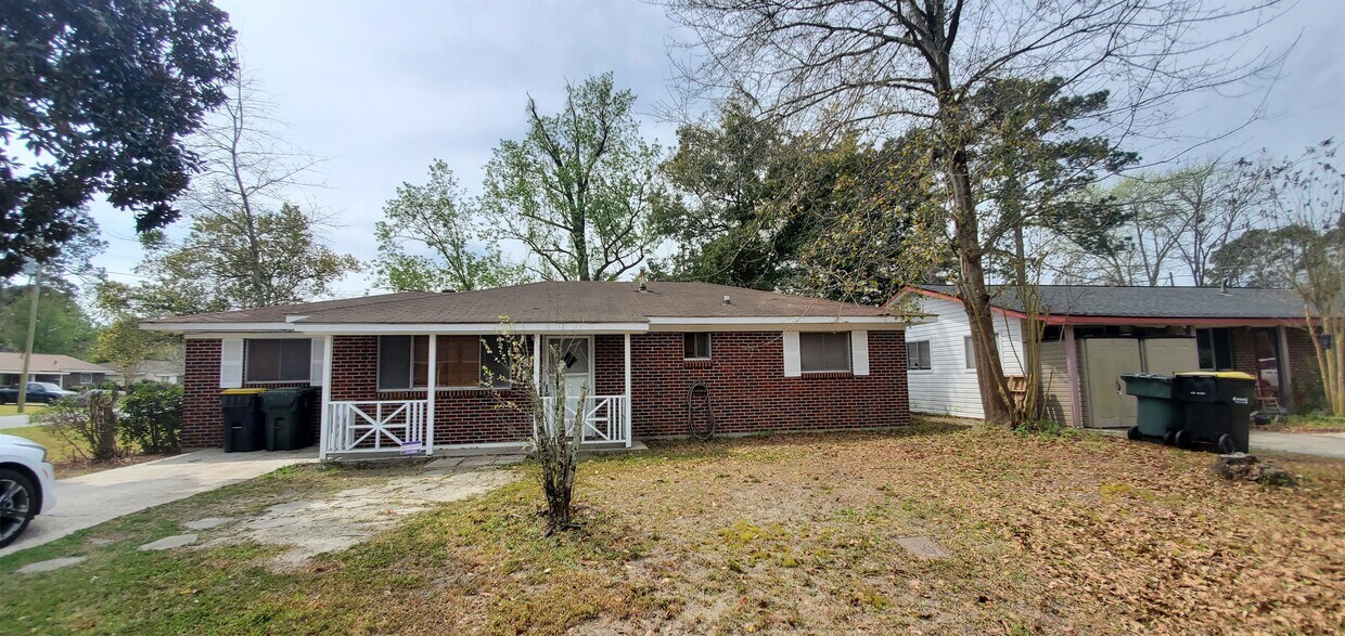 Primary Photo - 21 Merrydell Dr
