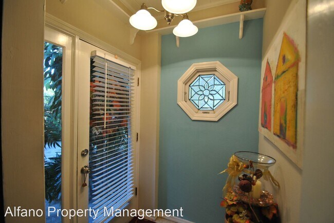 Foto del edificio - 2 br, 2 bath House - 2020 East Jefferson St