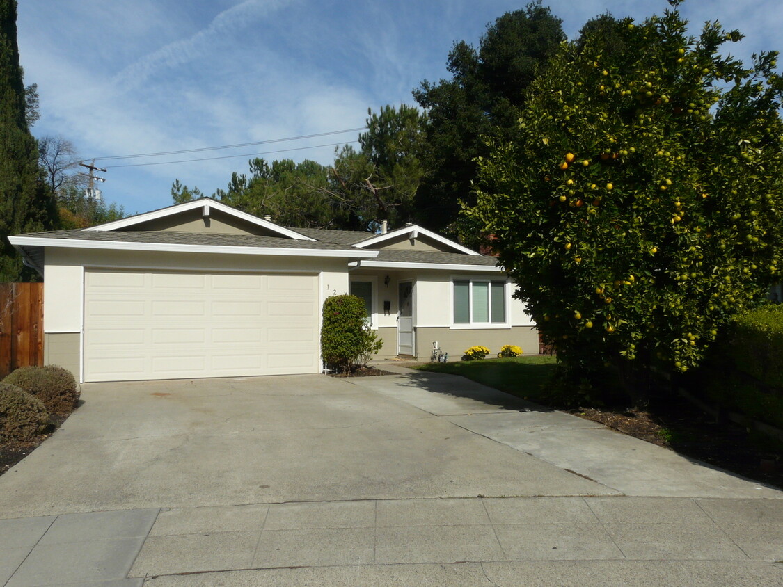 Primary Photo - Beautifully Remodeled 4 Bedroom 2 Bath Los...