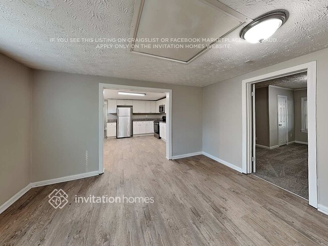 Building Photo - 547 Rustic Rd