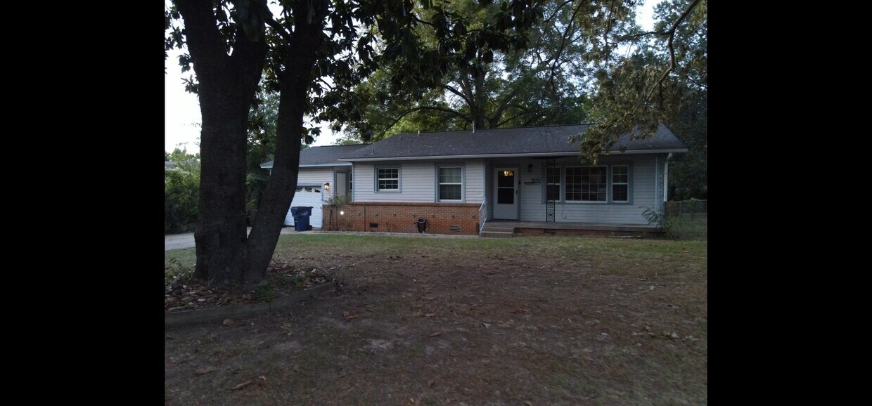 Primary Photo - 1619 Independence St