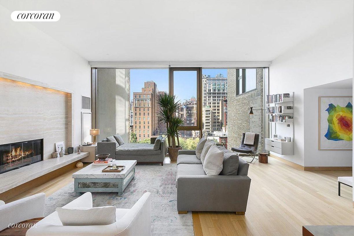 Primary Photo - 50 Gramercy Park N