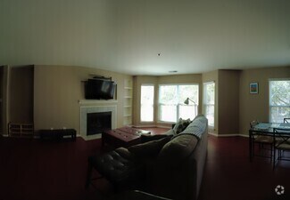 Building Photo - 509 N Graham St