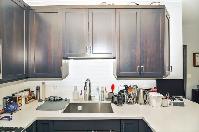 Foto del edificio - 4342 N Ashland Ave