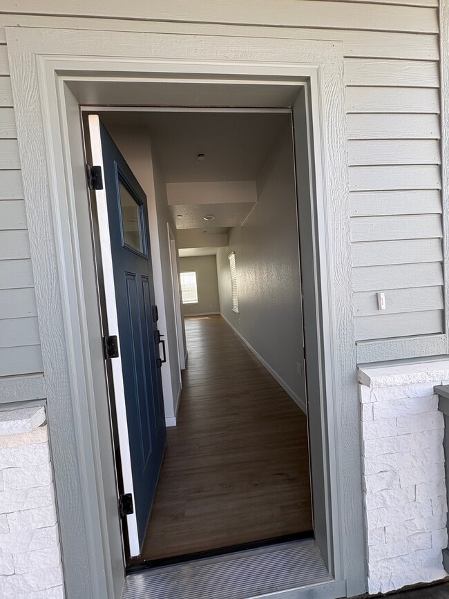 Photo - 9443 Danube St House