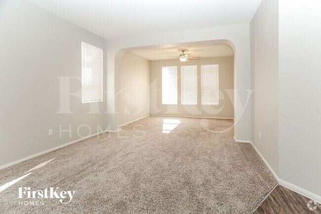 Building Photo - 8049 Rock Port Cir