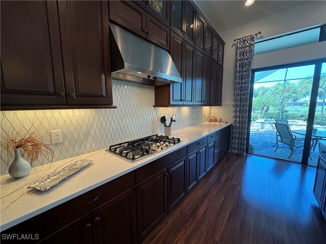 Foto del edificio - 9262 Rialto Ln