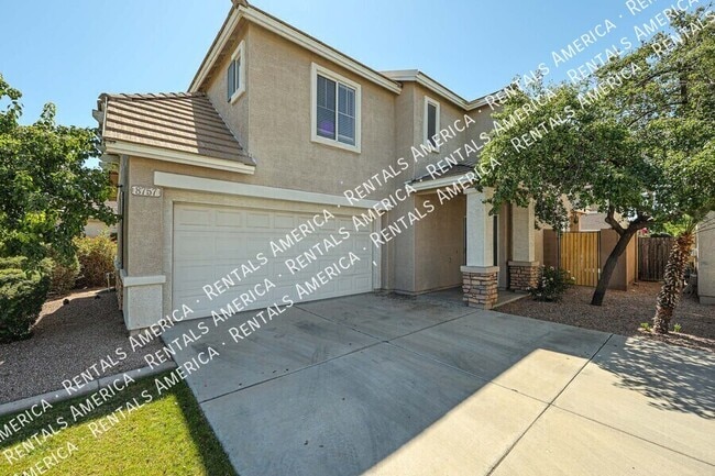 Building Photo - 8757 E Lomita Ave