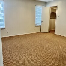 Building Photo - 2015 South Blvd