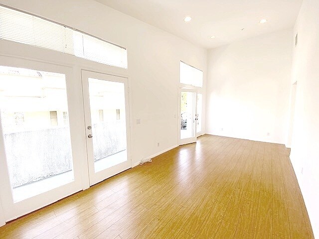 Foto del edificio - 1024 3rd St