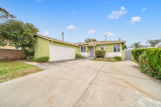 Building Photo - 1756 HALINOR Ave
