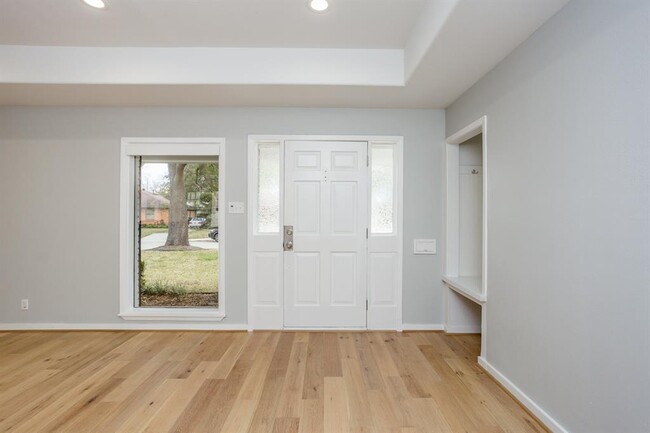 Foto del edificio - 8710 Linkterrace Ln