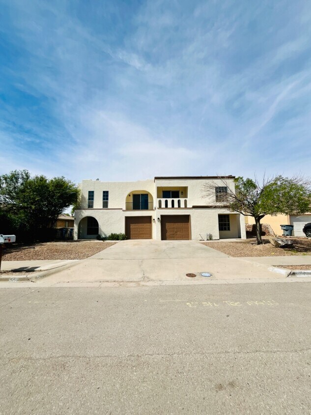 Foto principal - 5509 Oakbriar Cir