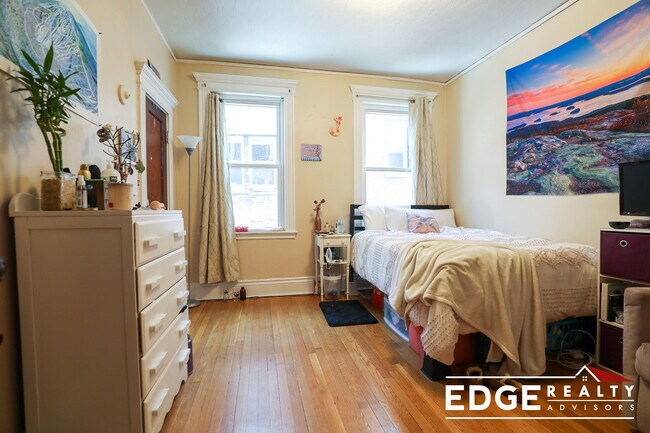 Foto del edificio - 1721 Commonwealth Ave