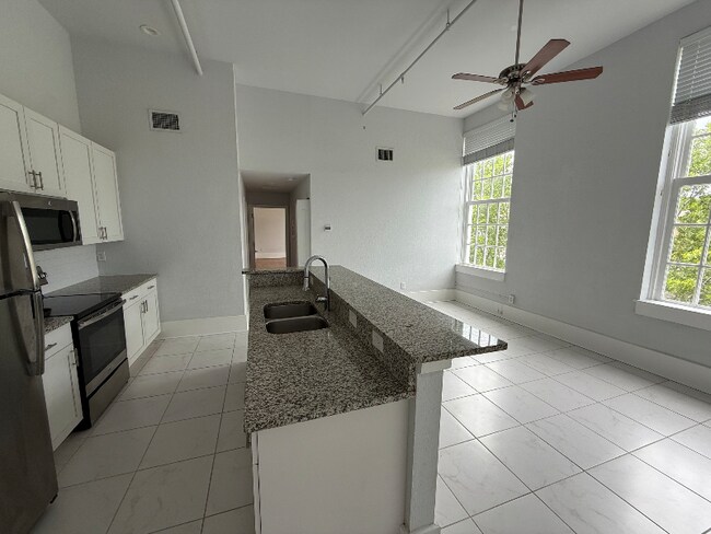 Foto del edificio - 1090 10th St N