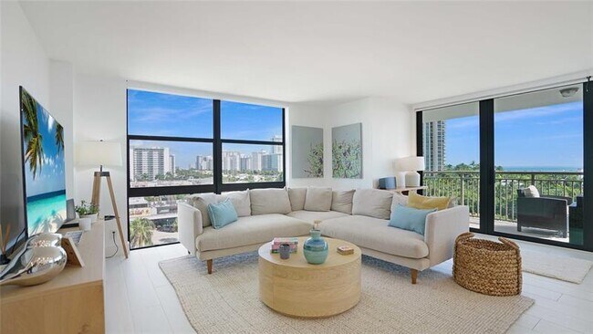 Foto del edificio - 3031 N Ocean Blvd