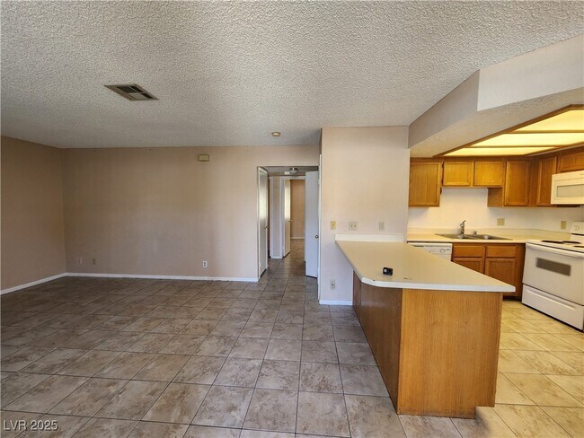 Building Photo - 1412 Oak Rock Dr