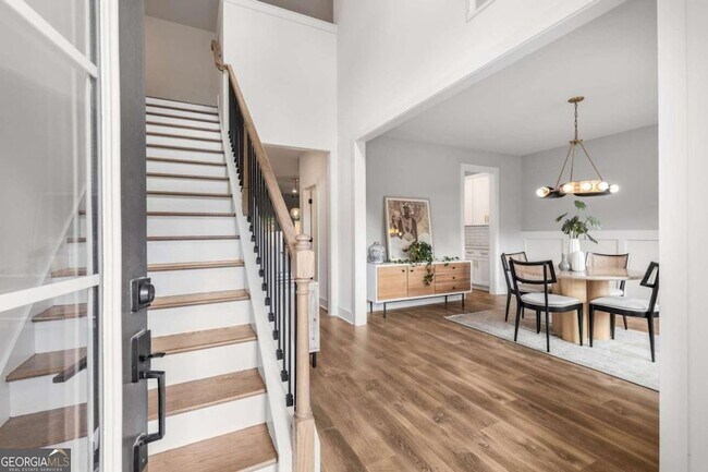 Foto del edificio - 3127 Cherry Blossom Ln