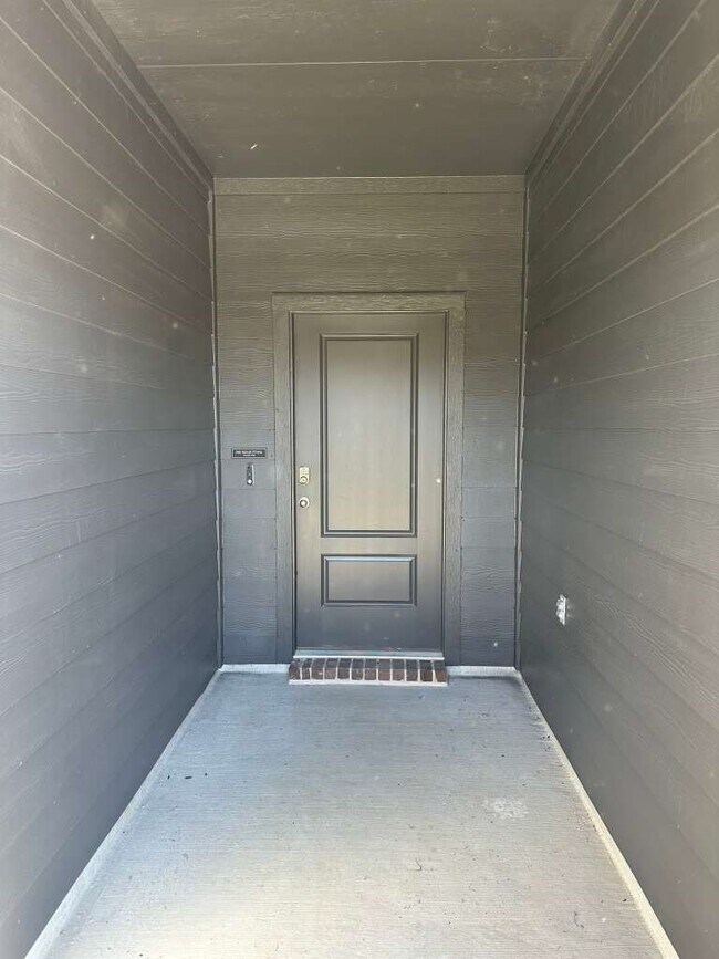 Building Photo - 8763 Cedar Elm Pass