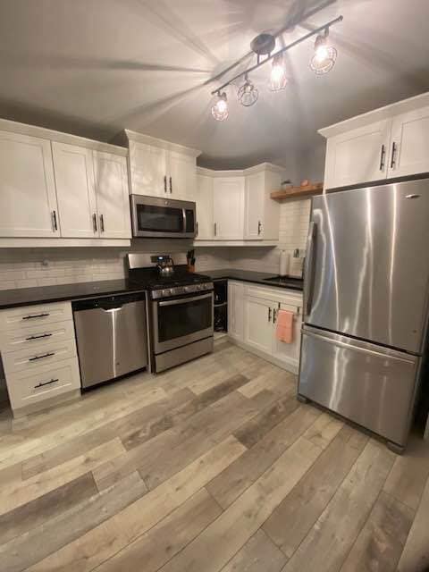 Building Photo - 295 George St