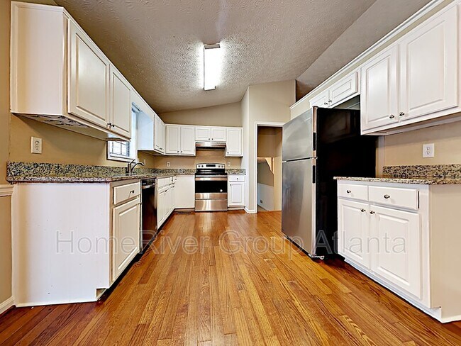 Building Photo - 302 Kings Hill Ct