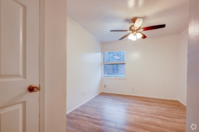 2HAB, 1BA - 850 ft² - Dormitorio 1 - Apex Apartments