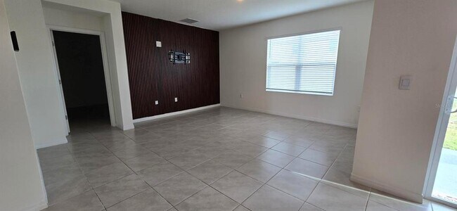 Foto del edificio - 804 Horsetail Dr
