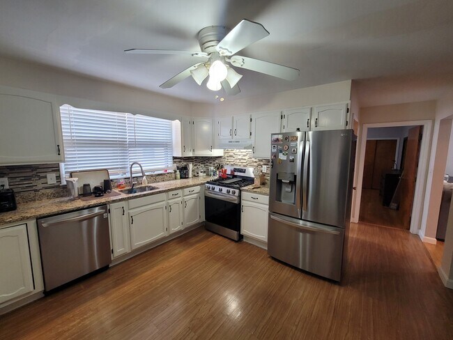 Photo - 100-102 Mountain Ave Apartment