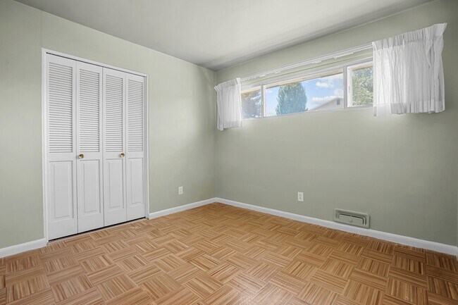 Foto del edificio - 1733 Maplewood Dr