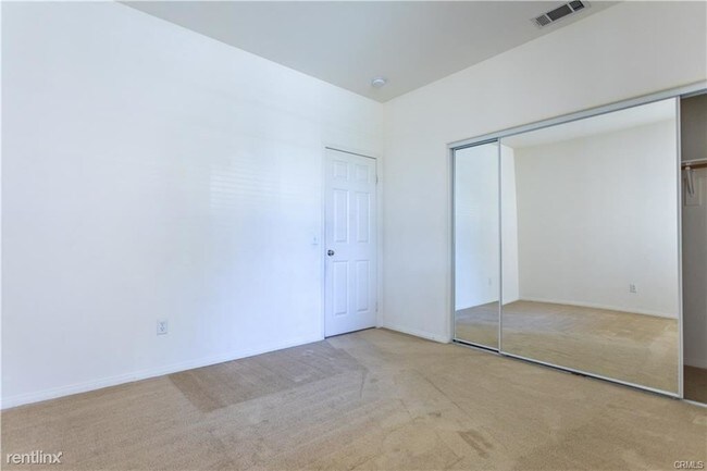 Building Photo - 4 br, 2 bath House - 2411 Kellogg Ct
