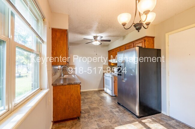 Foto del edificio - Stunning 3 Bed 1 Bath in amazing area